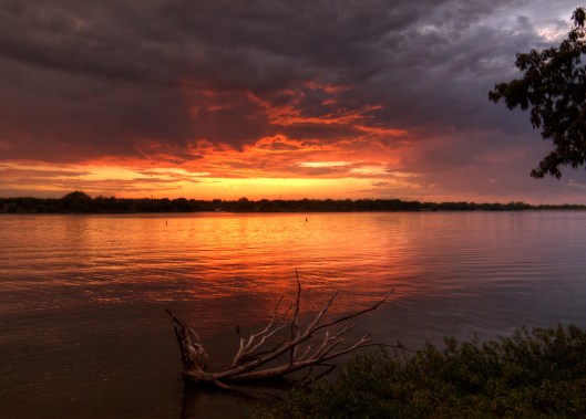 hand_held_sunset_514532