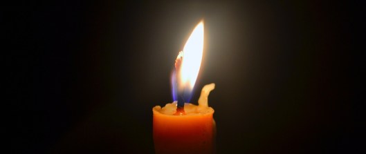 candle-704022_1280